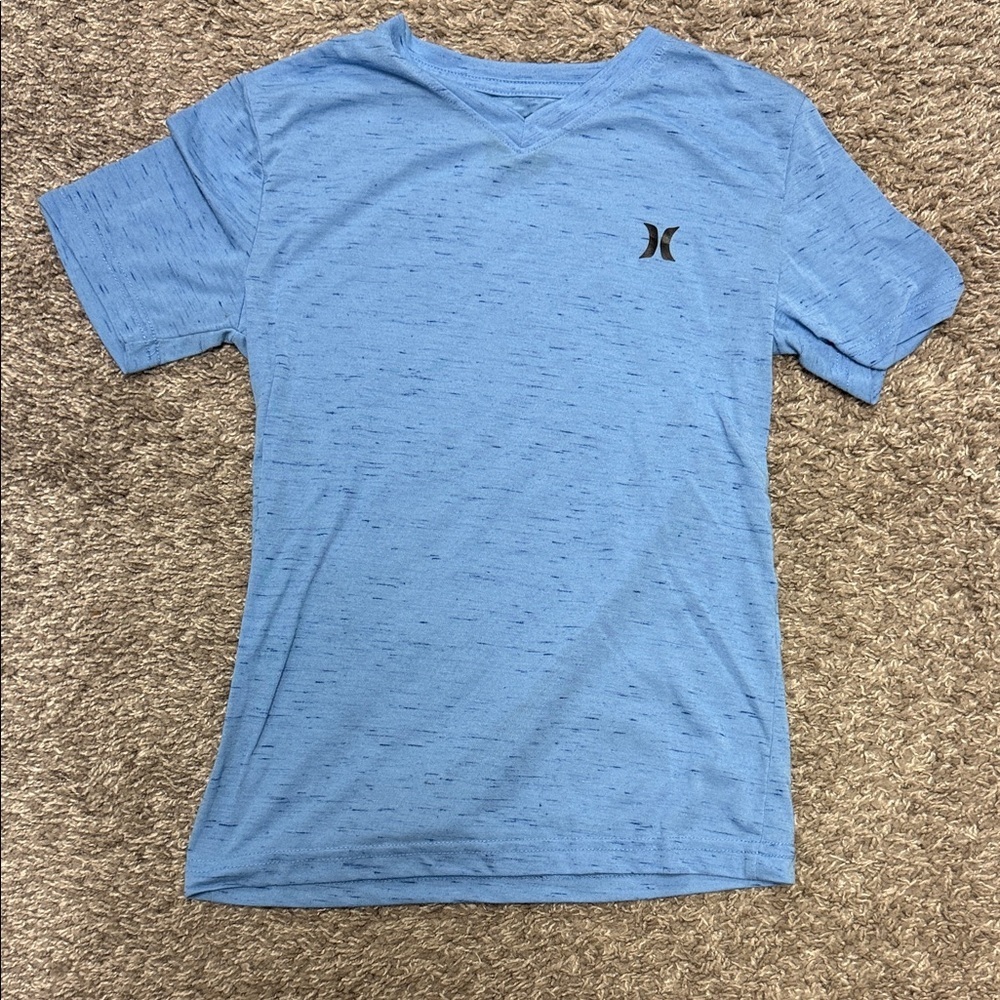 EUC Boys Hurley V-neck Tee, Size M